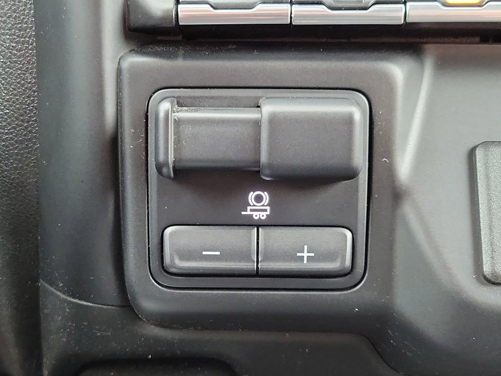 Certified 2022 Chevrolet Silverado 1500 High Country w/ Safety Package II AWD/4WD image 32