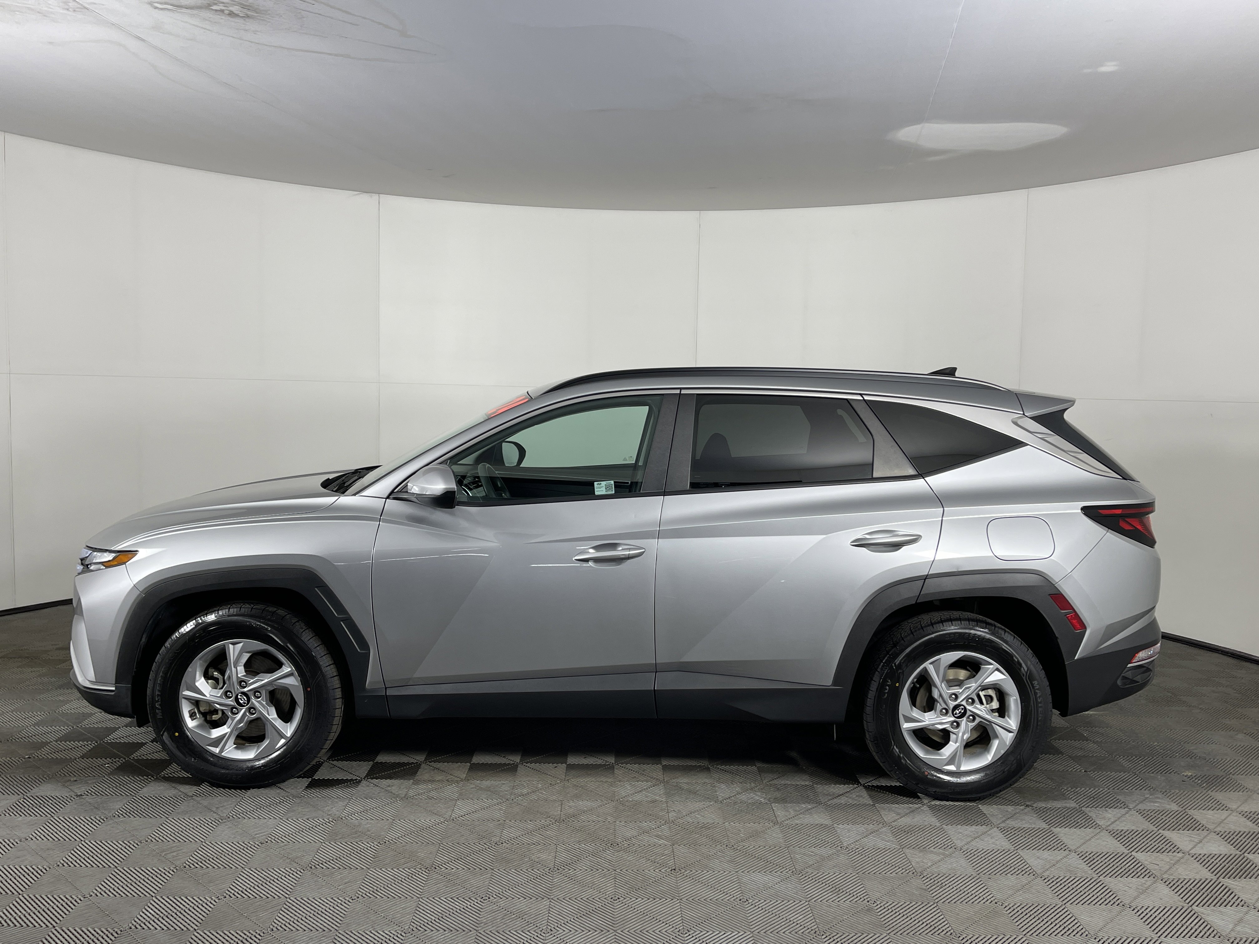 Used 2024 Hyundai Tucson SEL image 3