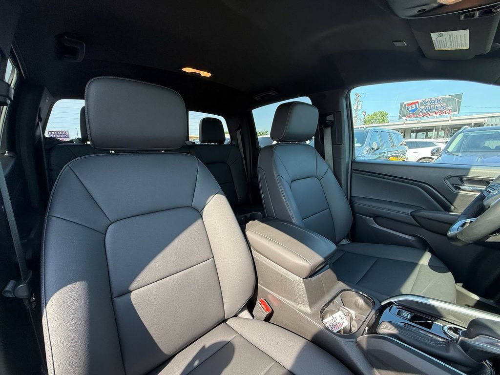 Used 2024 Chevrolet Colorado LT w/ LT Convenience Package III AWD/4WD image 16