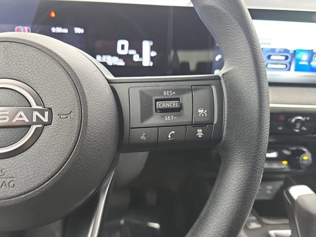 Used 2026 Nissan Kicks SV FWD image 18