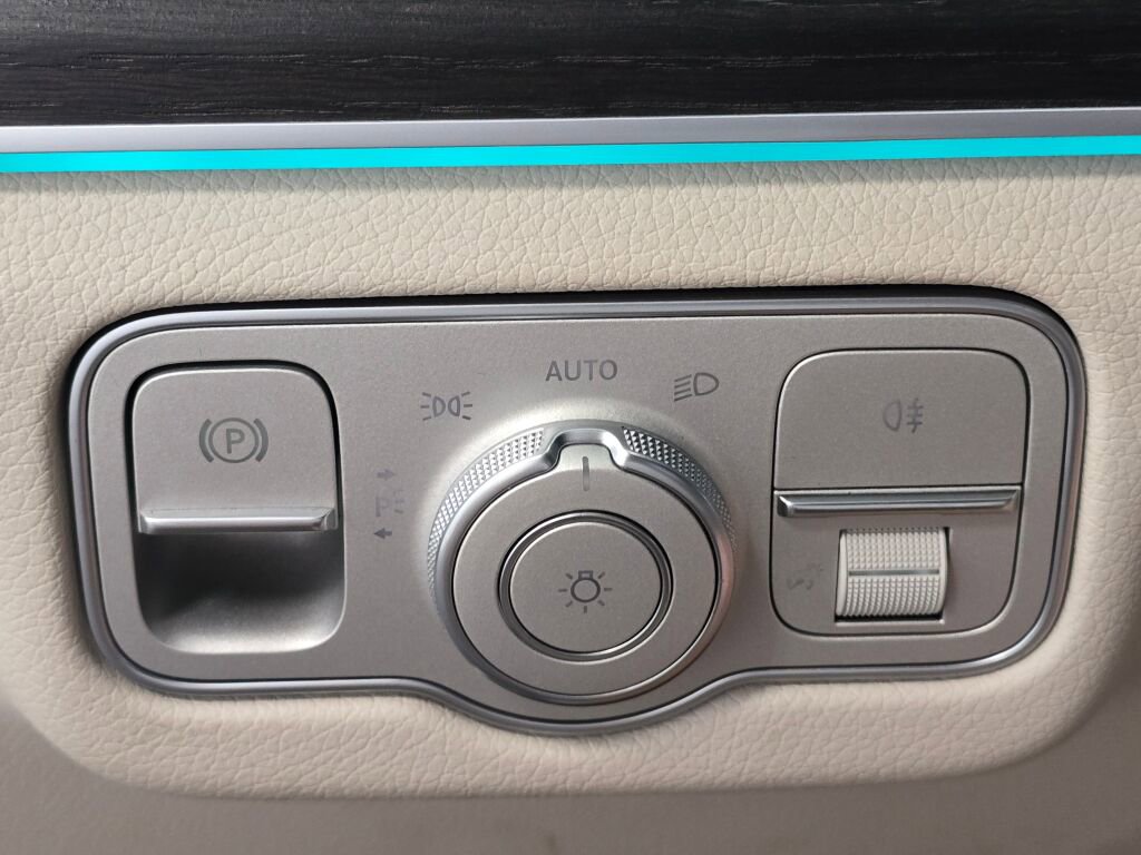 Used 2023 Mercedes-Benz GLE 350 4MATIC image 35