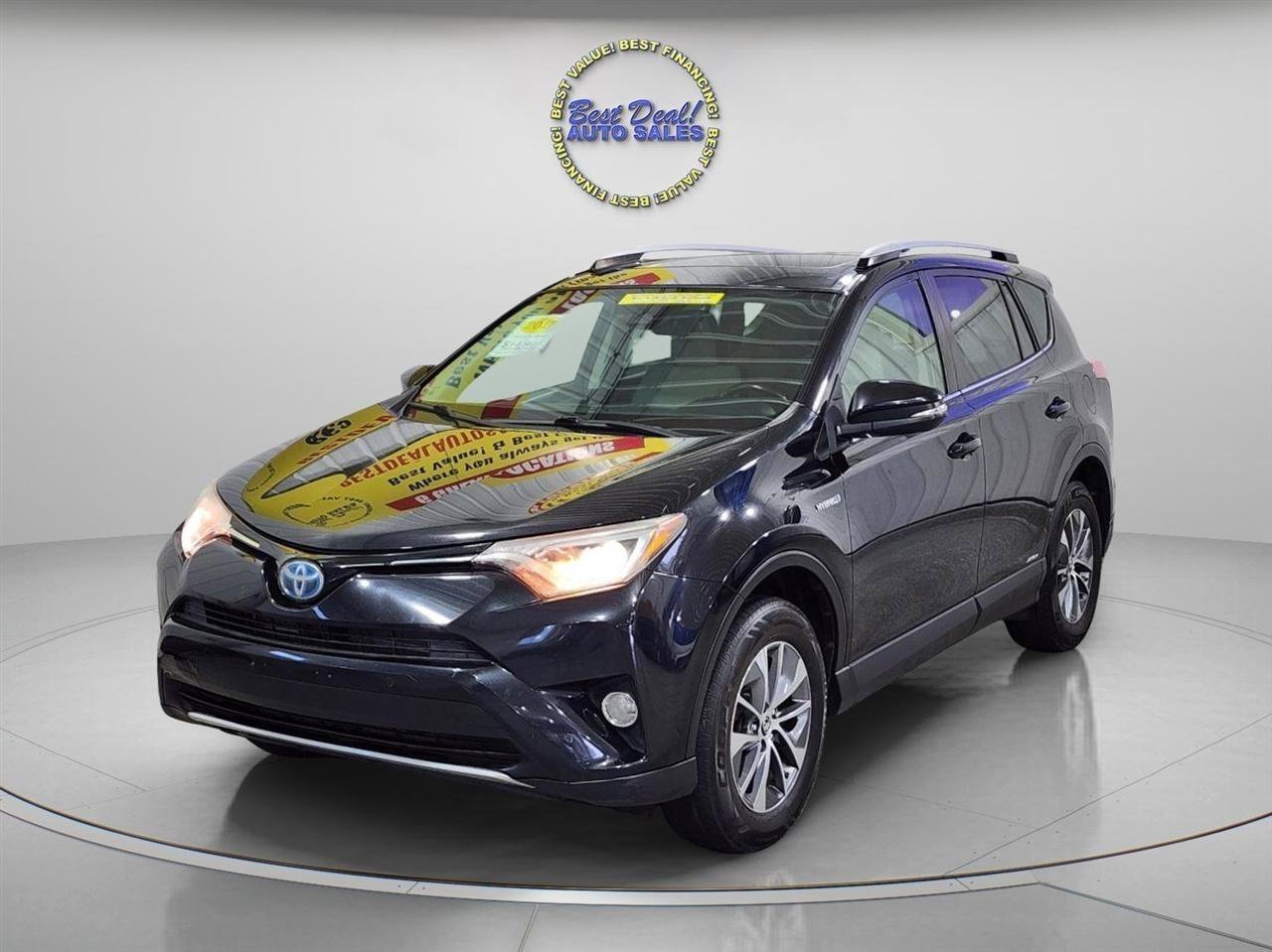 Used 2016 Toyota RAV4 XLE w/ Convenience Package AWD/4WD image 2