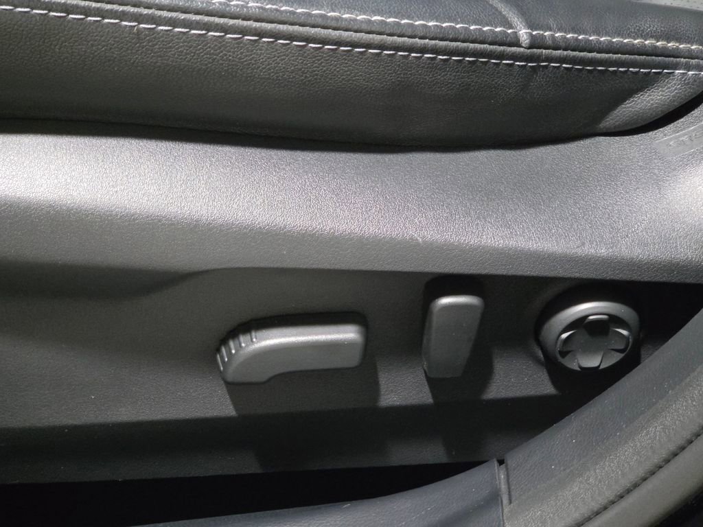 Used 2024 Subaru Outback Limited XT image 11