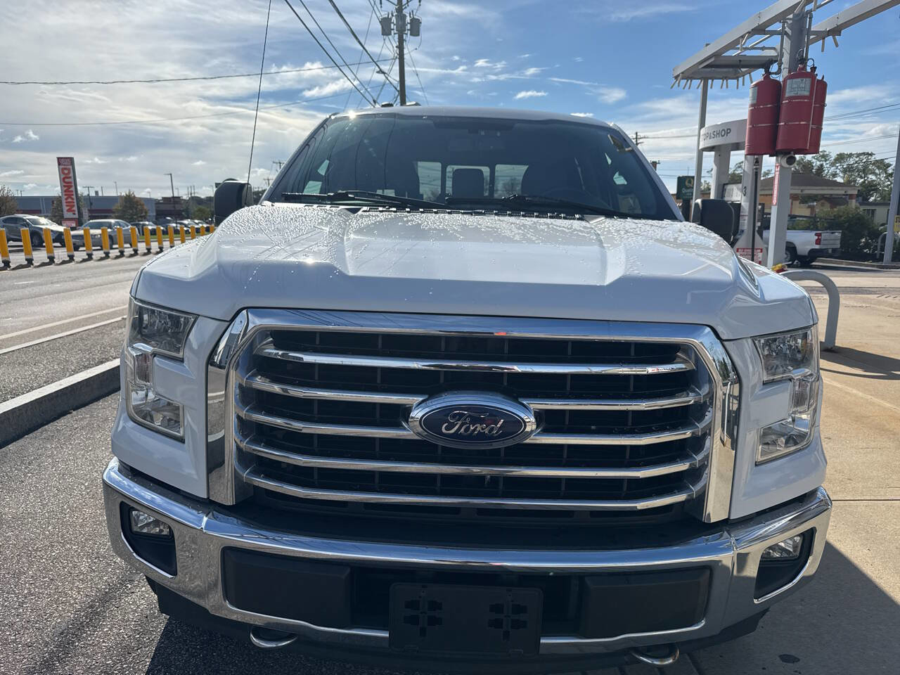 Used 2017 Ford F150 XLT w/ Equipment Group 302A Luxury image 1