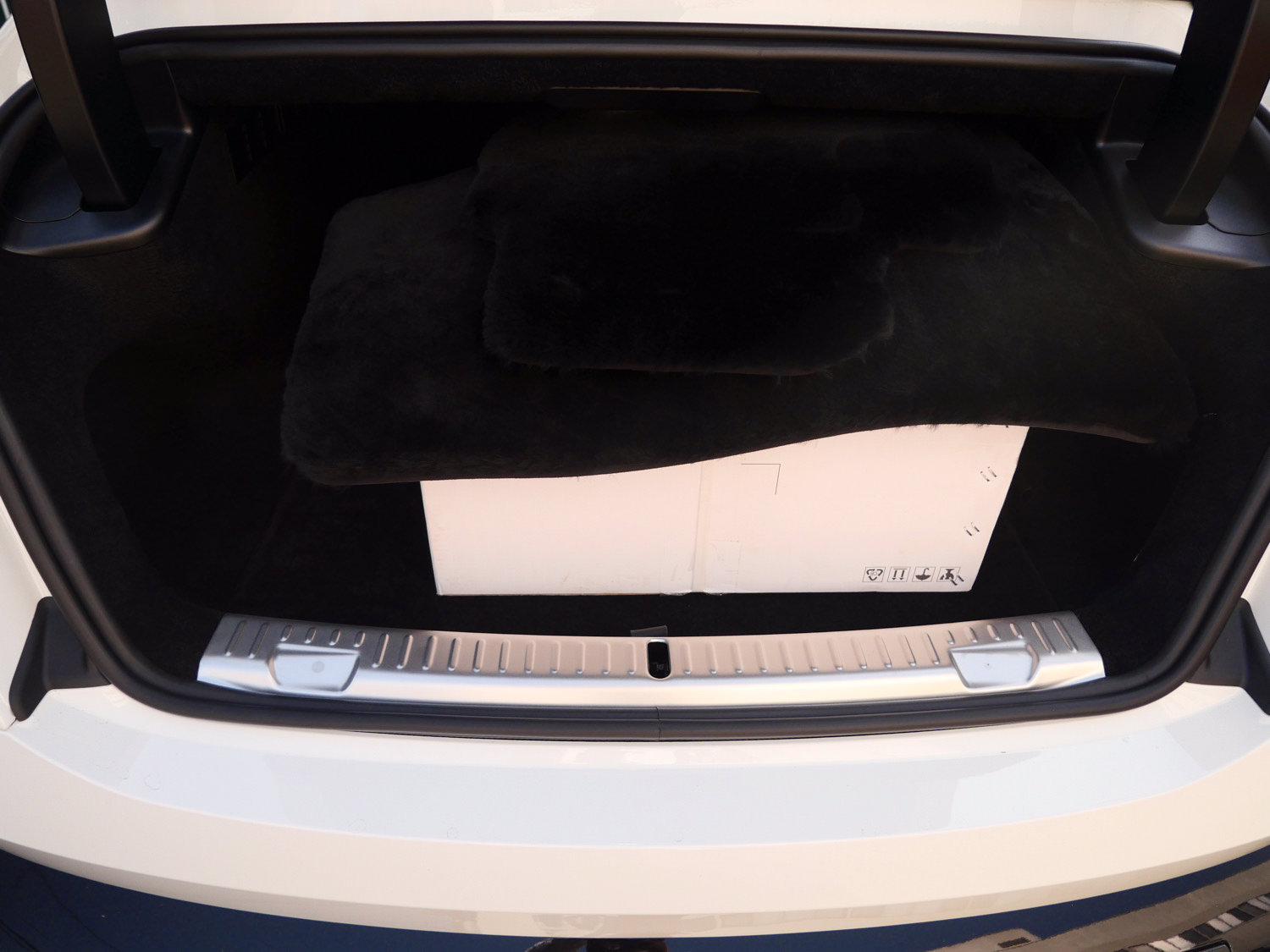 Certified 2025 Rolls-Royce Spectre w/ Spectre Launch Package AWD/4WD image 27
