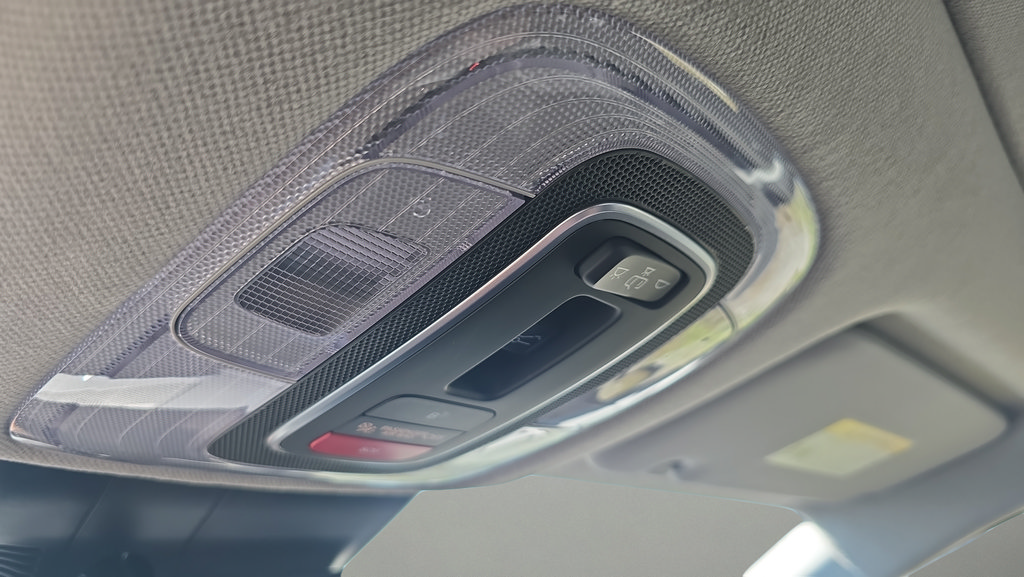 New 2026 Hyundai Elantra Limited FWD image 26