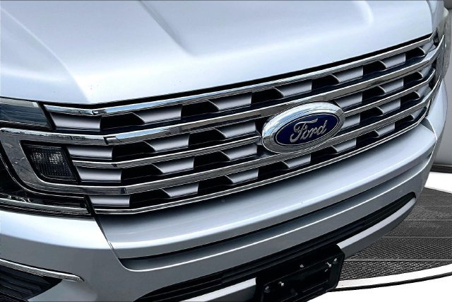 Used 2019 Ford Expedition Limited w/ Equipment Group 301A RWD image 34