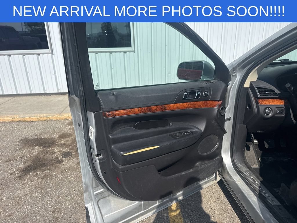 Used 2019 Lincoln MKT AWD image 11