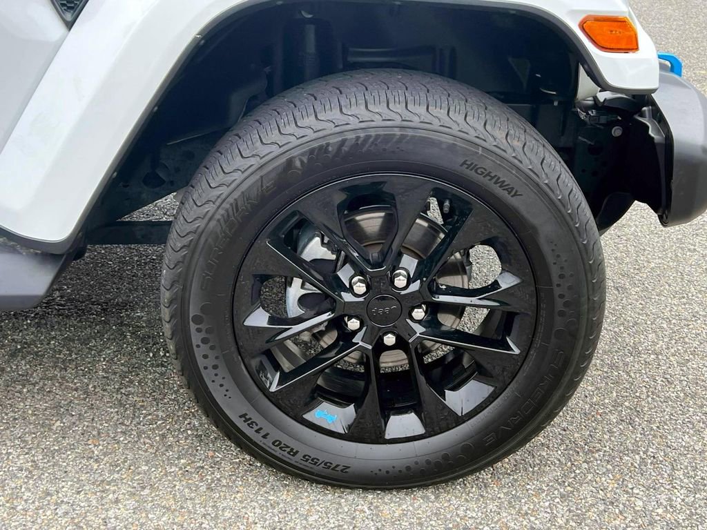 Used 2022 Jeep Wrangler Unlimited Sahara 4xe w/ Cold Weather Group image 10