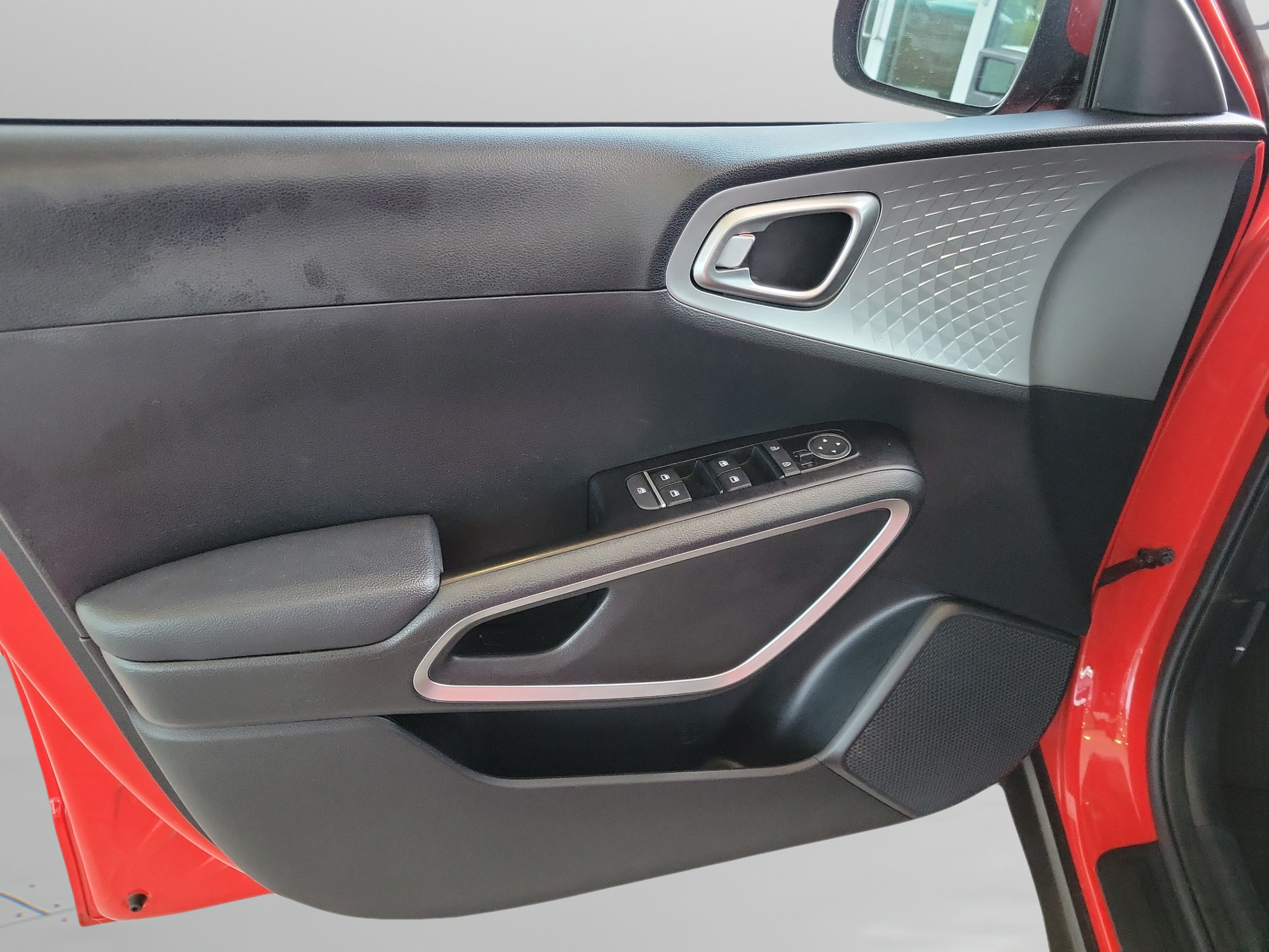 Used 2023 Kia Soul LX w/ Option Group 015 FWD image 7