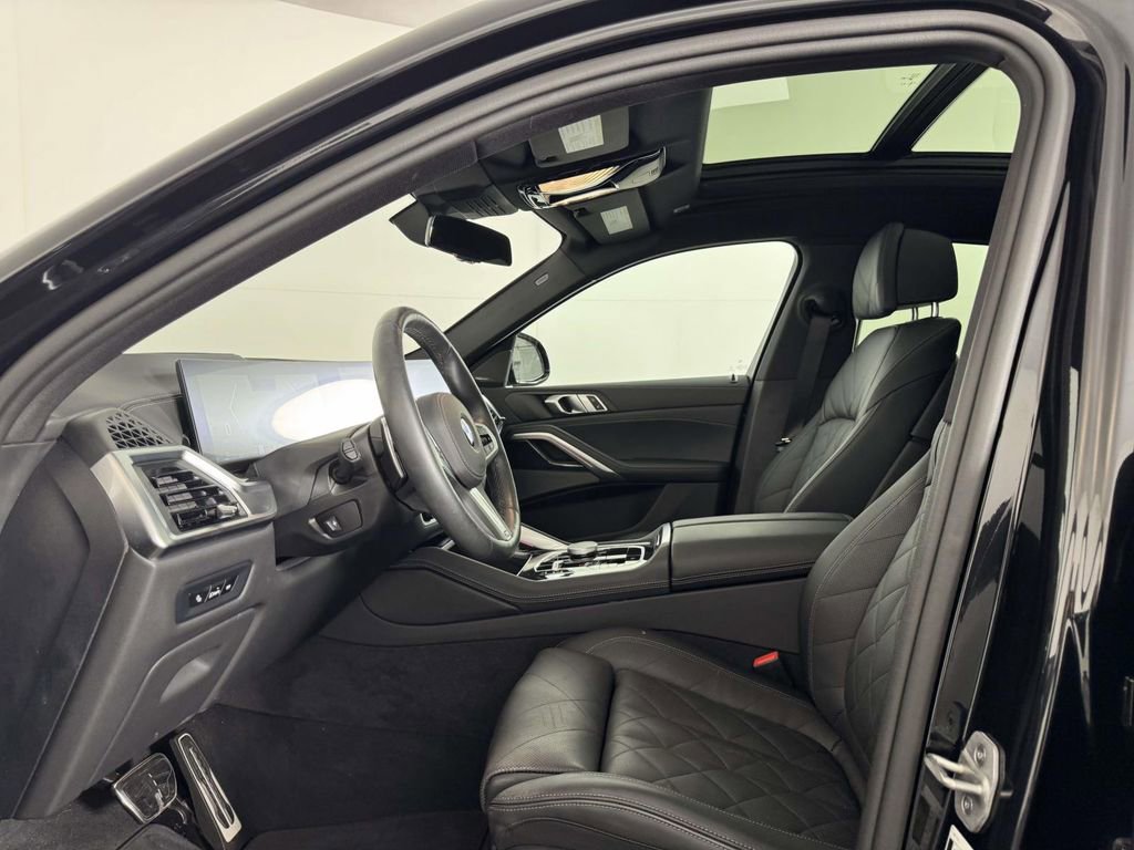 Used 2025 BMW X6 xDrive40i image 4