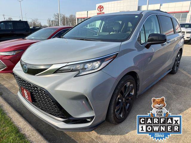 Certified 2023 Toyota Sienna XSE w/ XSE Plus Package image 1