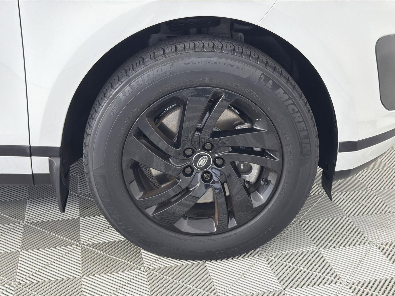Certified 2022 Land Rover Range Rover Evoque S image 36