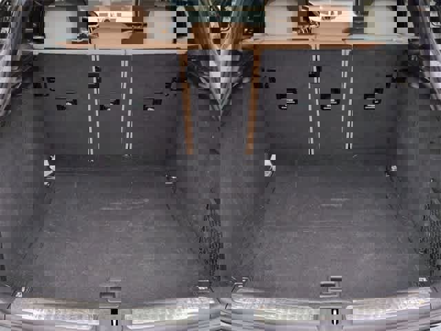 Used 2021 Porsche Macan S w/ Premium Package image 36