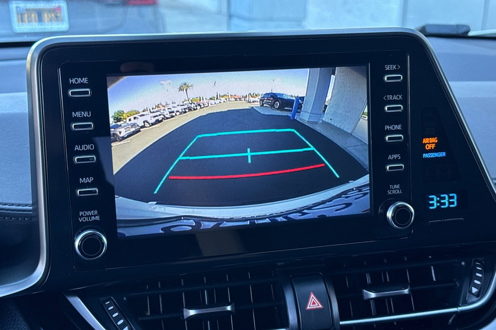 Used 2019 Toyota C-HR LE image 27