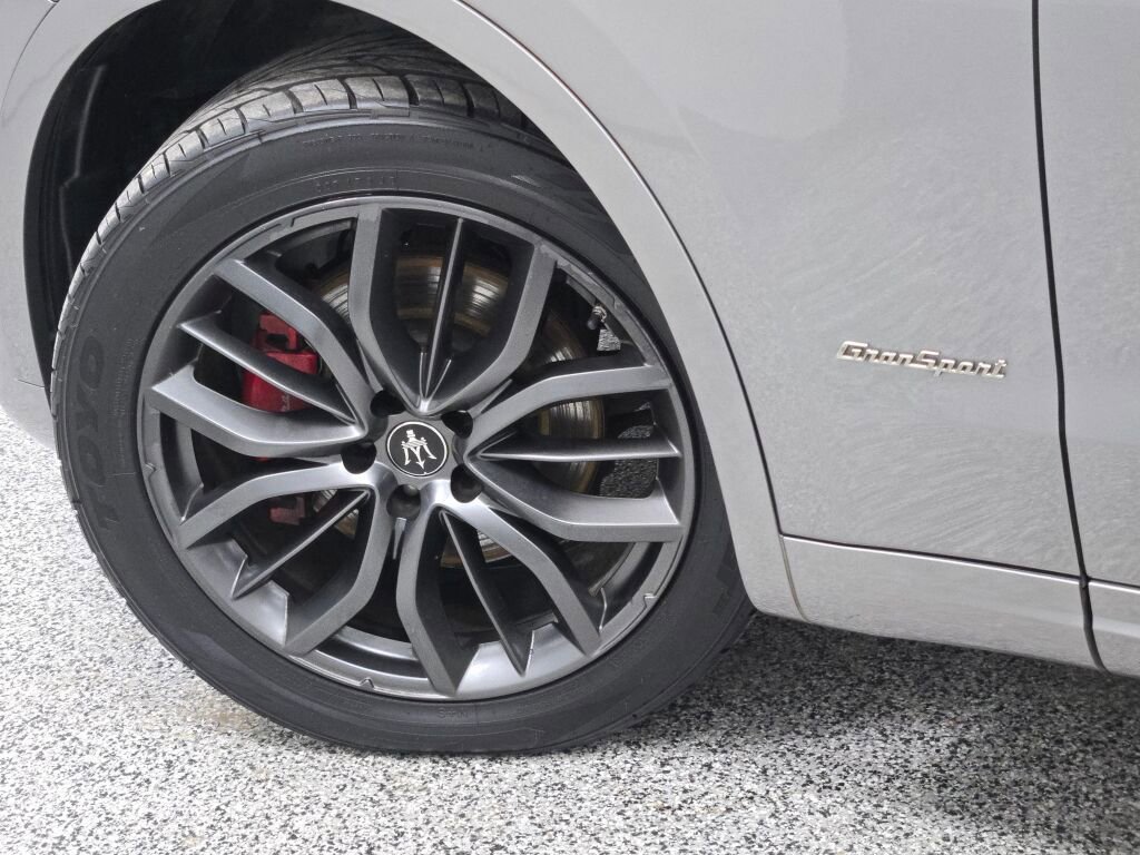 Used 2021 Maserati Levante GranSport AWD/4WD image 18