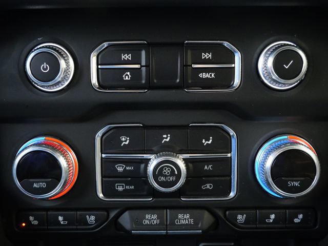 Used 2024 GMC Yukon AT4 w/ AT4 Premium Plus Package AWD/4WD image 22