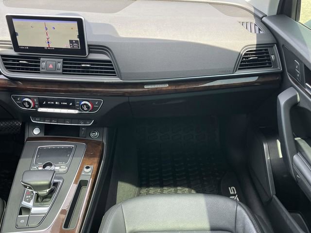 Used 2020 Audi Q5 2.0T Premium Plus w/ Premium Plus Package image 19