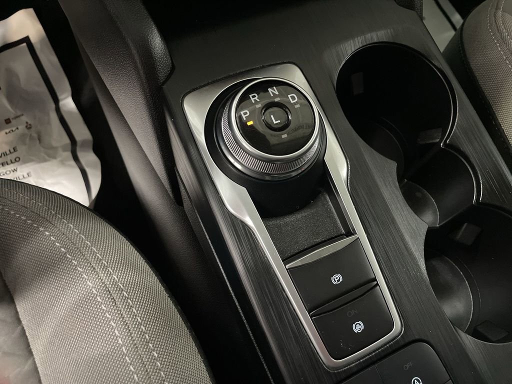 Used 2022 Ford Escape SE image 19