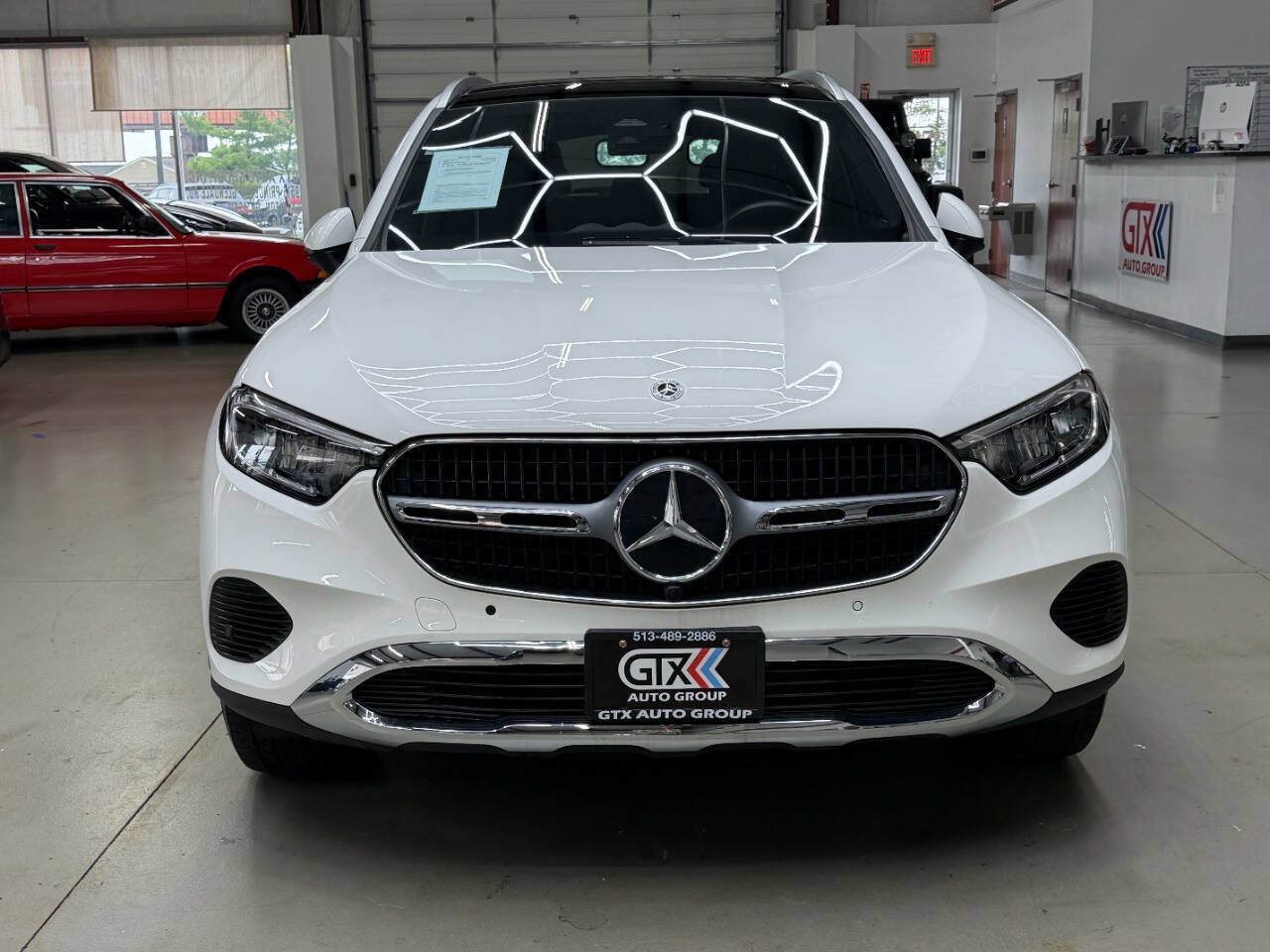 Used 2024 Mercedes-Benz GLC 300 image 6