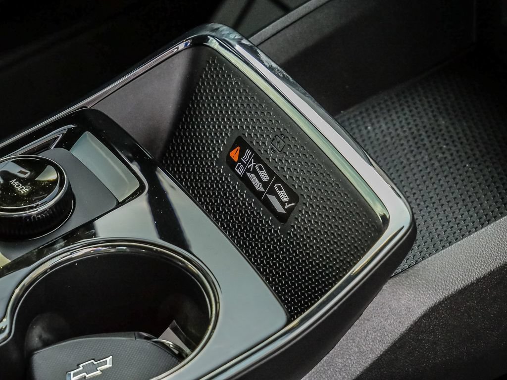 New 2027 Chevrolet Equinox RS w/ Safety and Technology Package FWD image 18