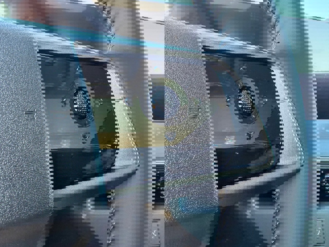 New 2026 Nissan Leaf Platinum+ w/ Cargo Package (Platinum+) image 16