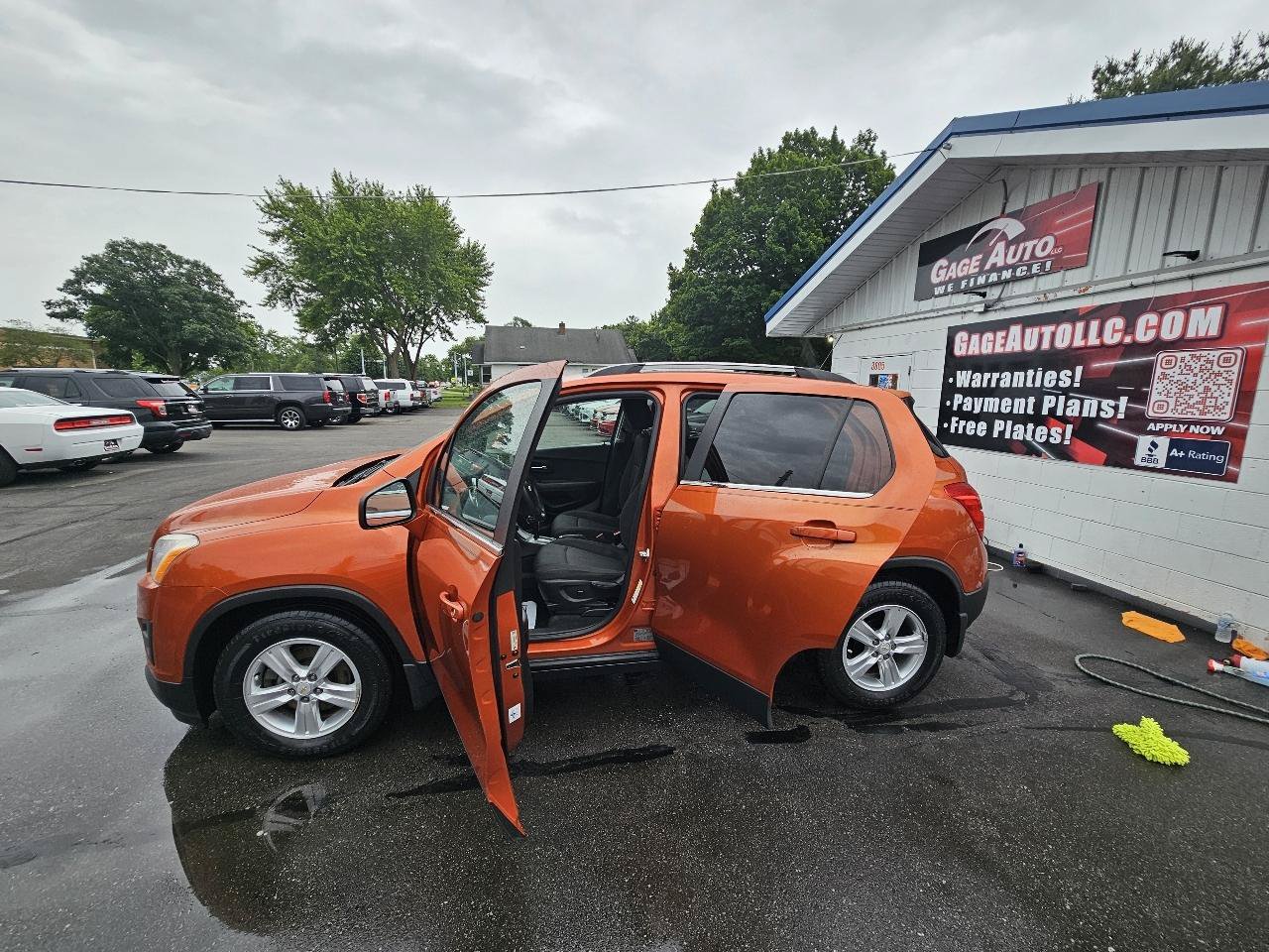 Used 2015 Chevrolet Trax LT w/ LT Sun and Sound Package FWD image 24