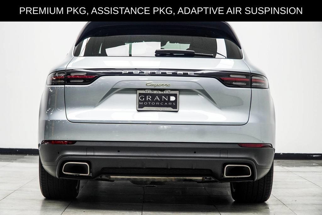 Used 2023 Porsche Cayenne w/ Premium Package AWD/4WD image 14