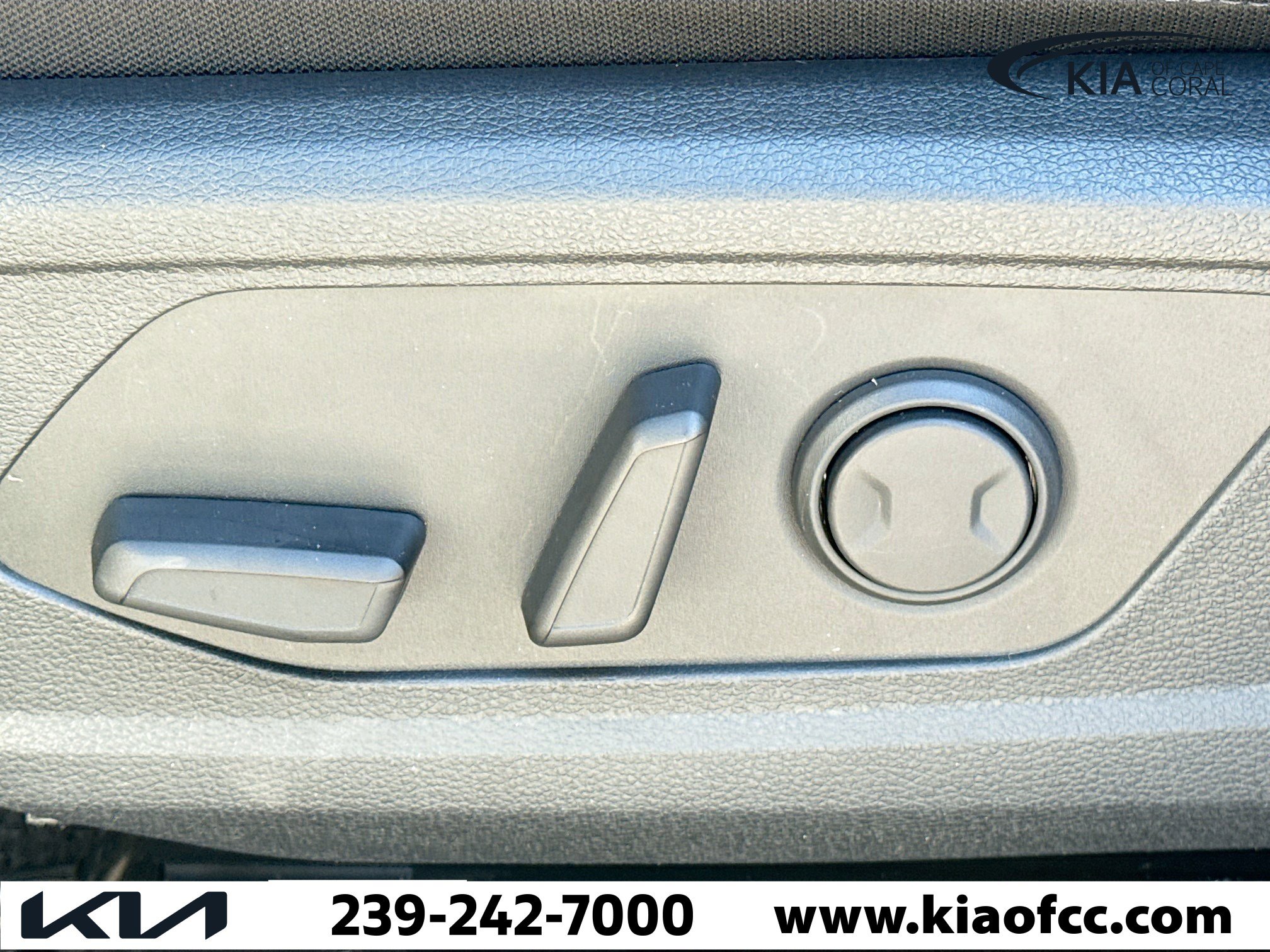 New 2026 Kia Sportage EX image 21