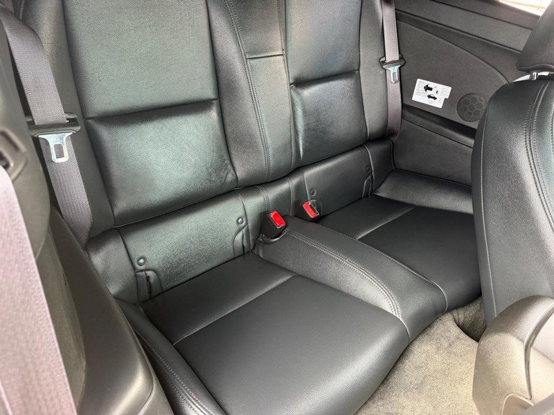 Used 2015 Chevrolet Camaro LT RWD image 7