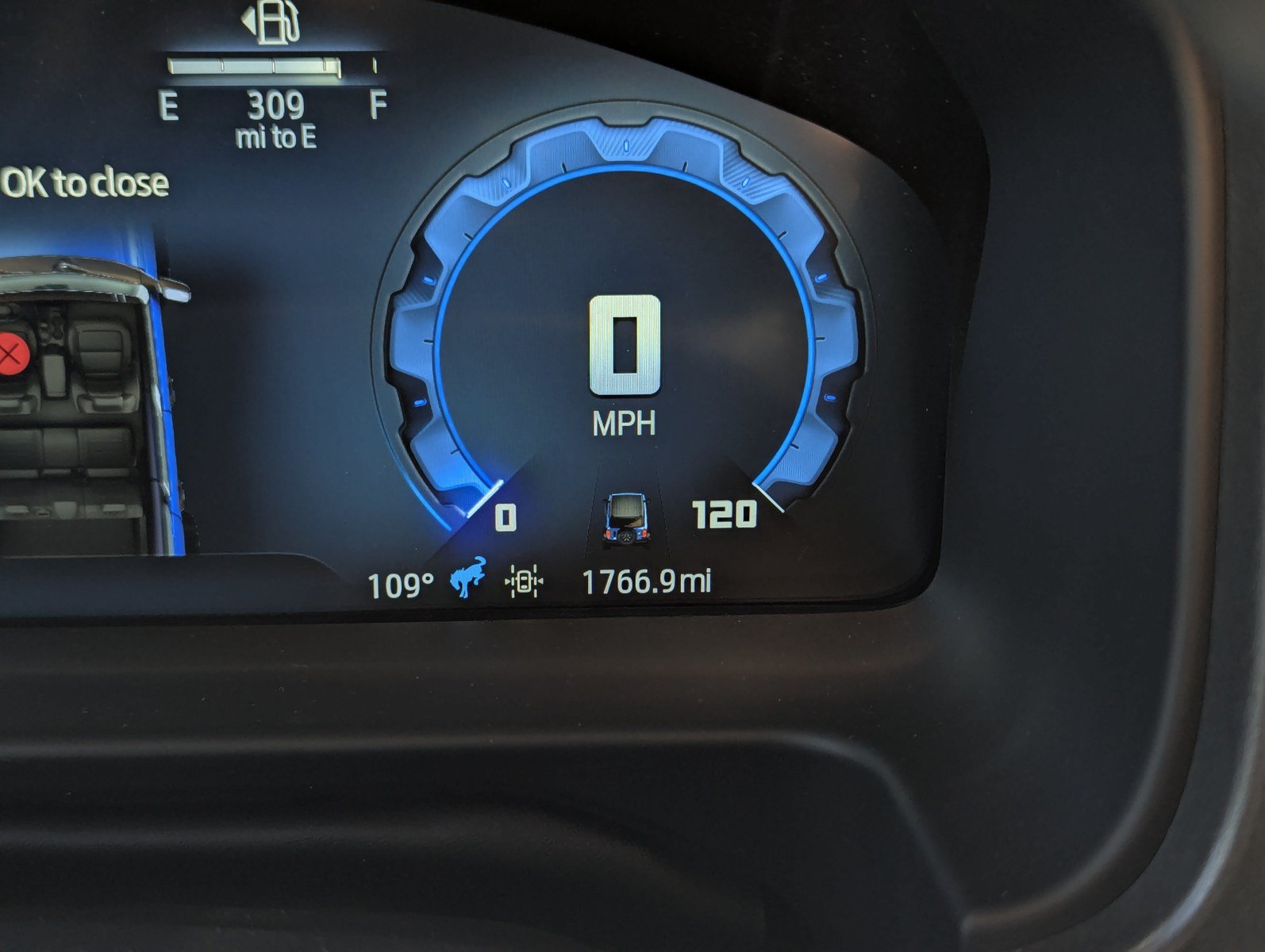 Certified 2025 Ford Bronco Badlands AWD/4WD image 12