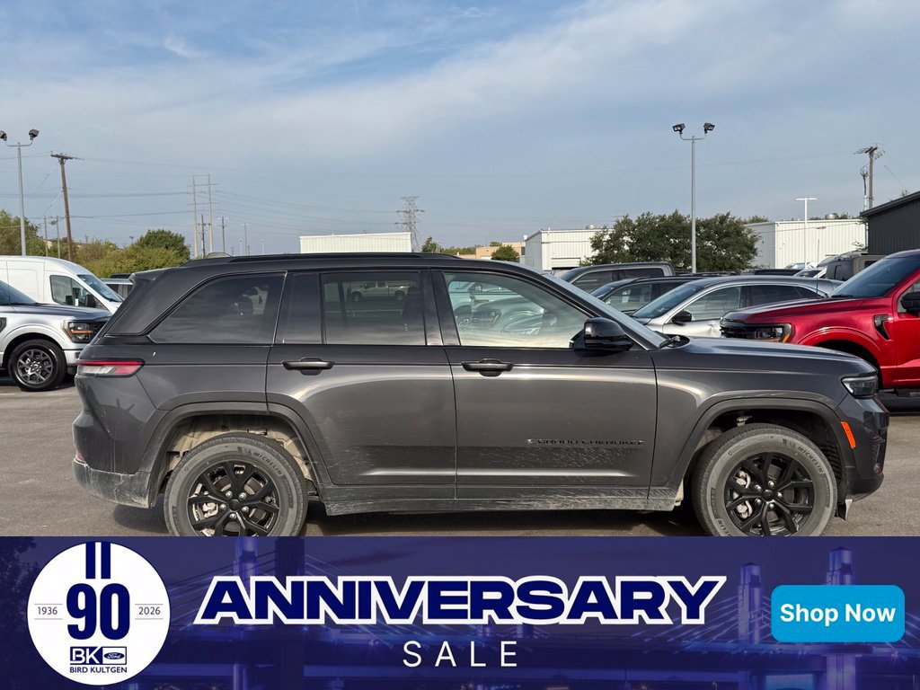 Used 2024 Jeep Grand Cherokee Altitude