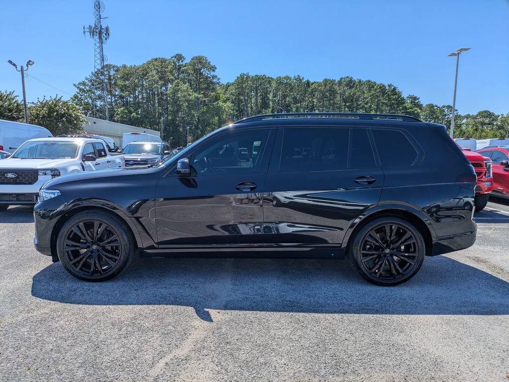 Used 2021 BMW X7 xDrive40i w/ Premium Package 2 AWD/4WD image 7