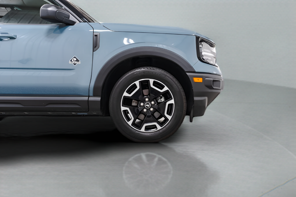 Used 2023 Ford Bronco Sport Outer Banks AWD/4WD image 7