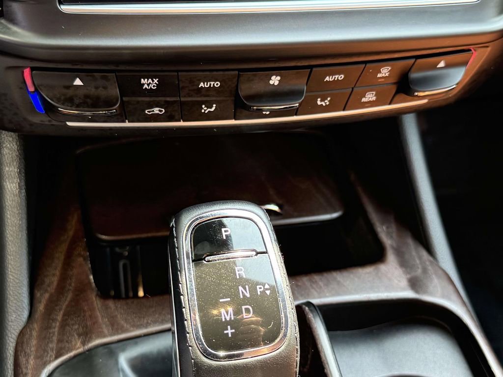 Used 2022 Maserati Levante Modena AWD/4WD image 20