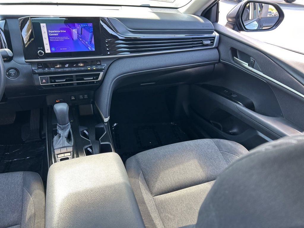 Used 2025 Toyota Camry LE FWD image 12