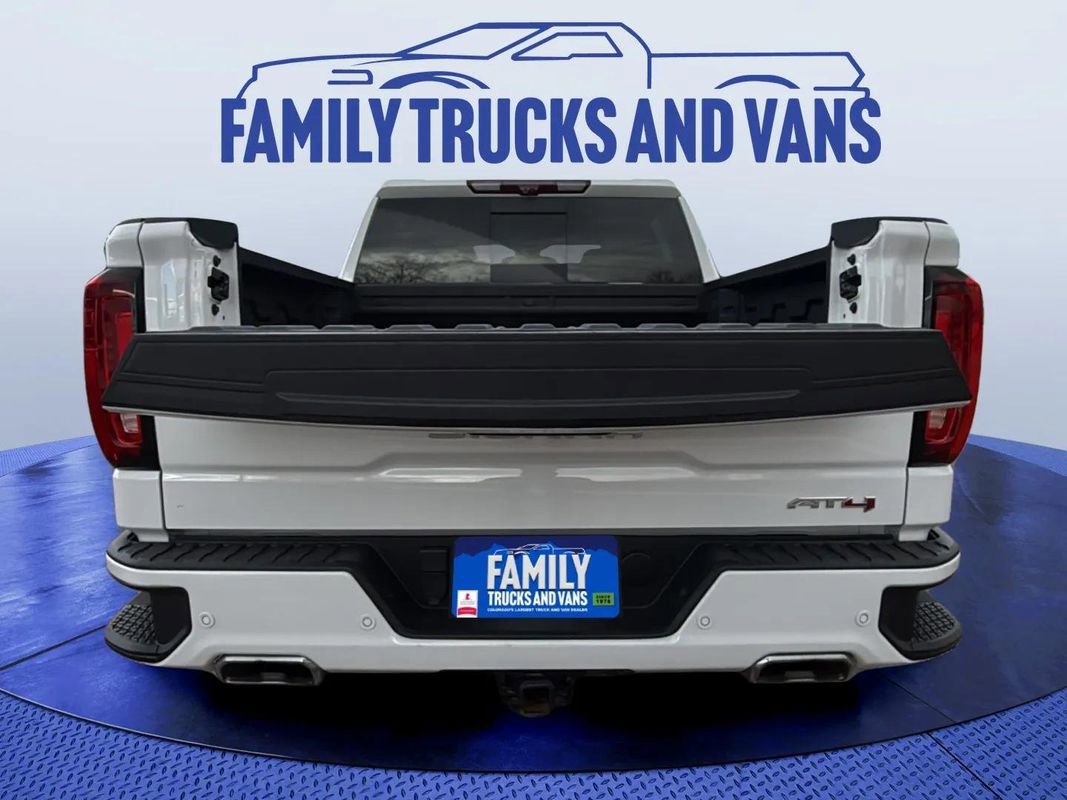 Used 2023 GMC Sierra 1500 AT4 w/ Technology Package image 9