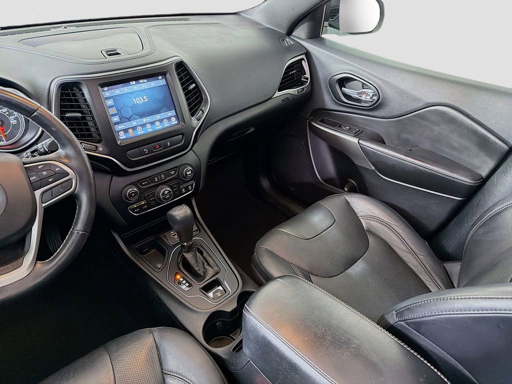 Used 2021 Jeep Cherokee Latitude Lux 80th Anniv w/ Quick Order Package 26U 80TH FWD image 26