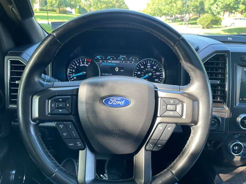 Used 2018 Ford Expedition Limited w/ Equipment Group 302A AWD/4WD image 93