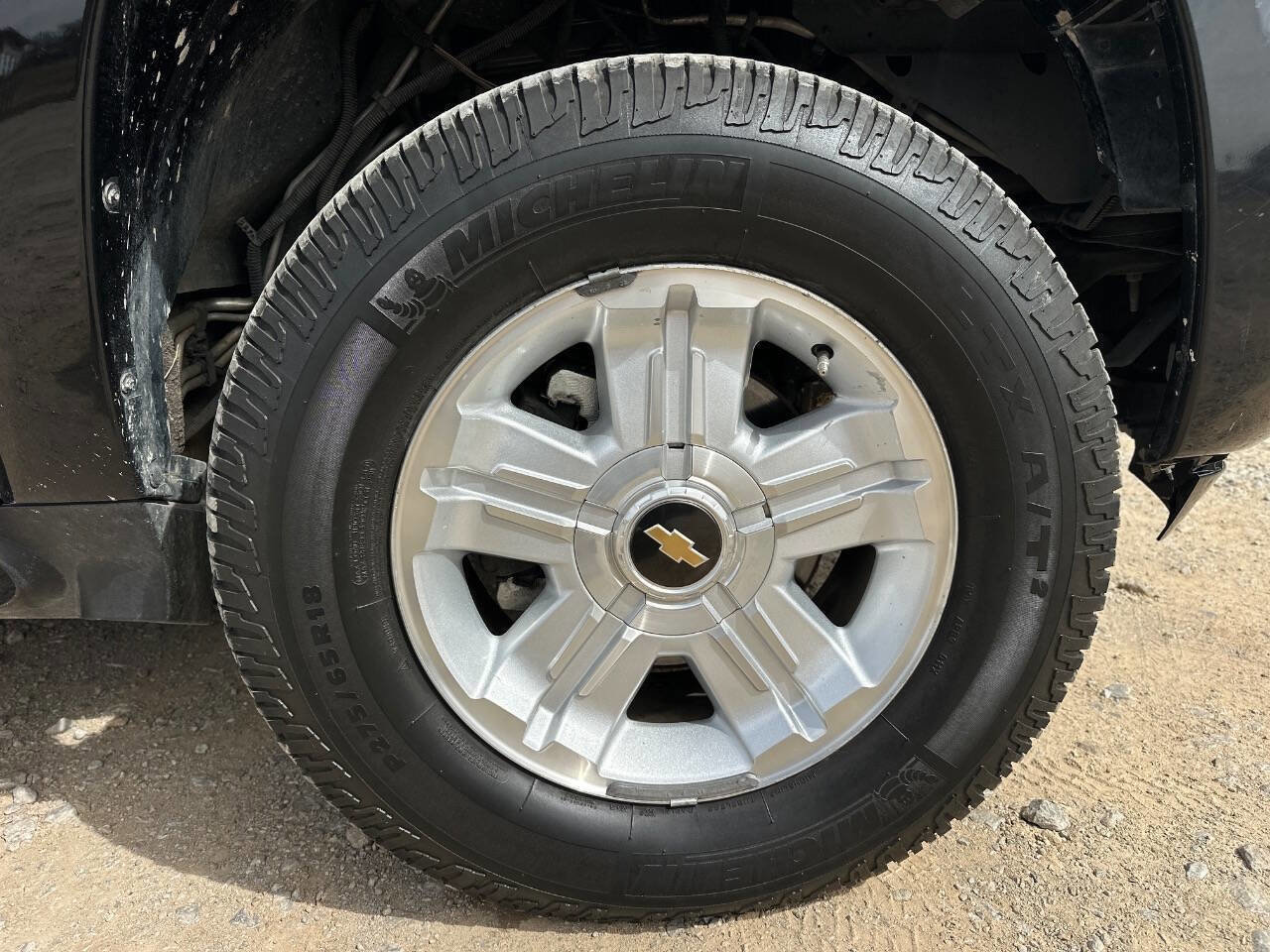 Used 2009 Chevrolet Suburban LT w/ Luxury Package image 17