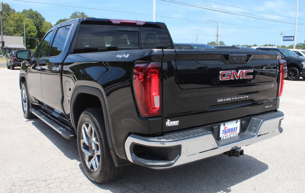 Used 2024 GMC Sierra 1500 SLT w/ SLT Premium Plus Package AWD/4WD image 14