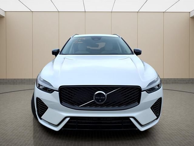 New 2026 Volvo XC60 B5 Ultra w/ Protection Package Premier AWD/4WD image 4