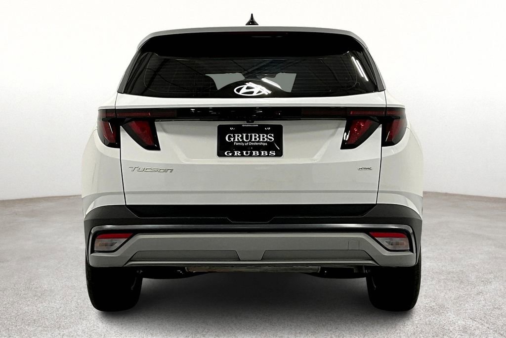 Used 2025 Hyundai Tucson SE image 6