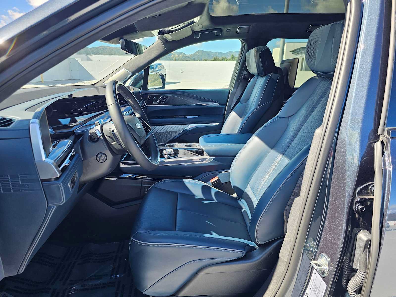 New 2026 Cadillac Escalade IQL Luxury AWD/4WD image 25