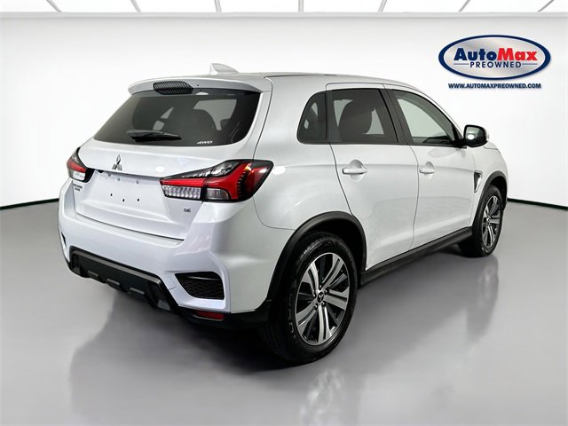 Used 2024 Mitsubishi Outlander Sport SE image 2