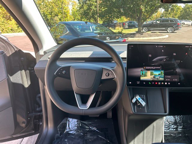 Used 2026 Tesla Model Y Long Range AWD/4WD image 21