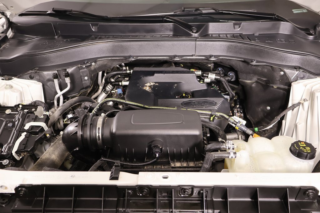 Used 2020 Ford Explorer XLT w/ Equipment Group 202A image 20