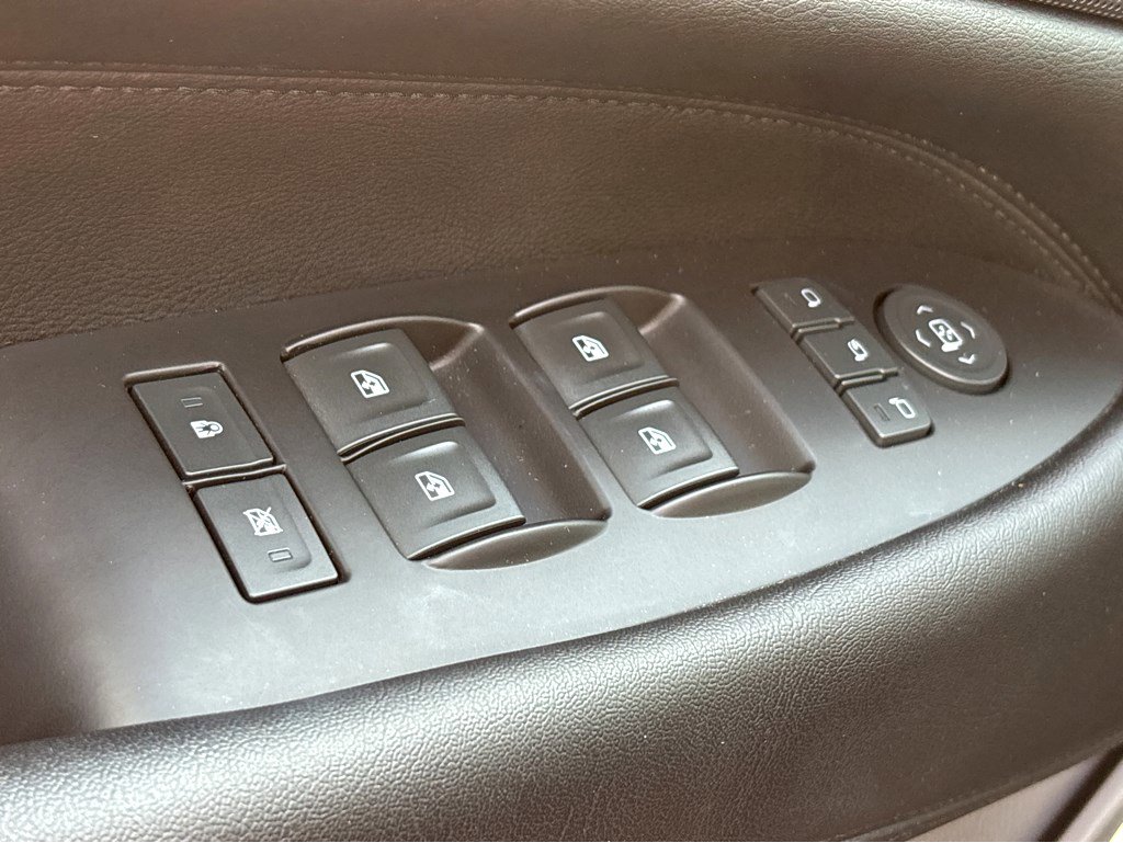 Used 2020 Cadillac Escalade Luxury image 37