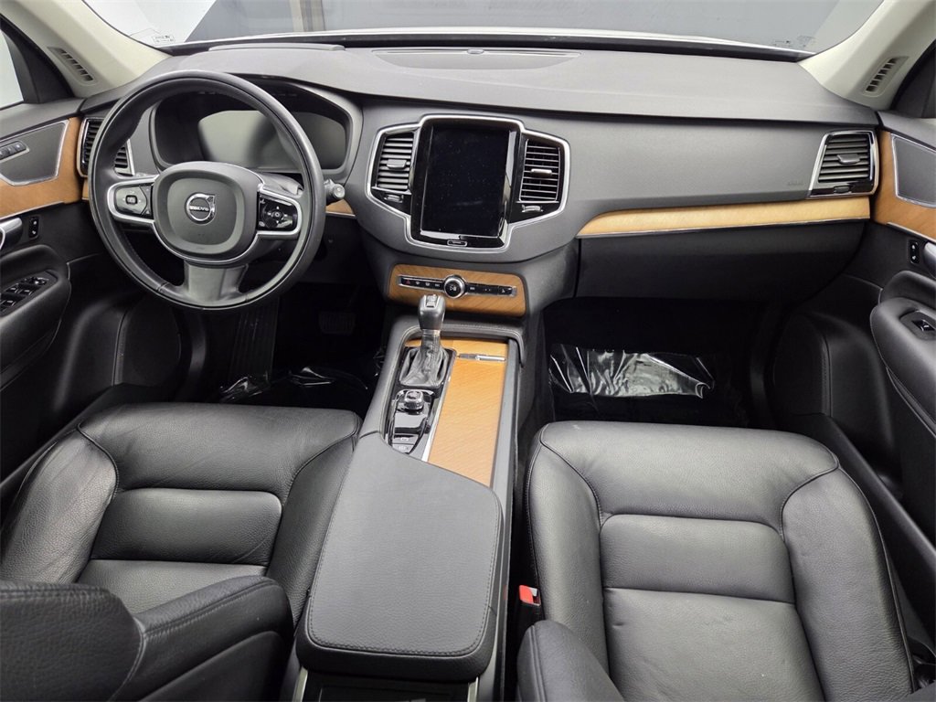 Used 2022 Volvo XC90 T5 Momentum w/ Advanced Package image 20