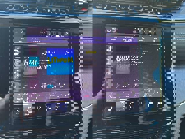 New 2025 Jeep Grand Cherokee Laredo X w/ Luxury Tech Group I image 33